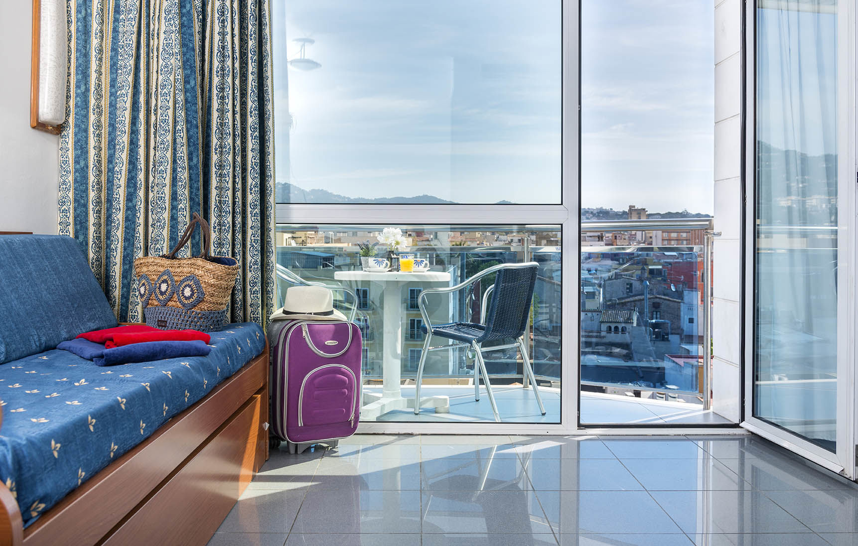 Apartaments Blau Lloret de Mar Rum bild